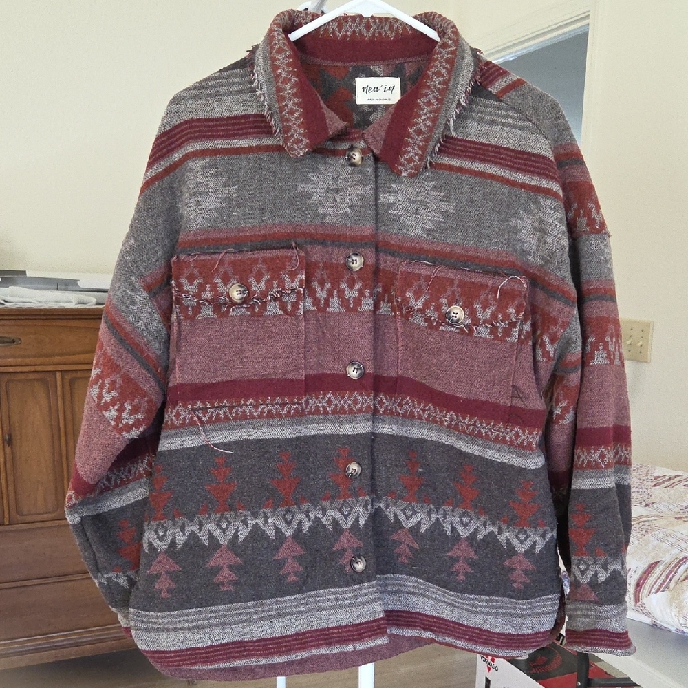 New In Geometric Patterned Button-Up Jacket Size … - image 1